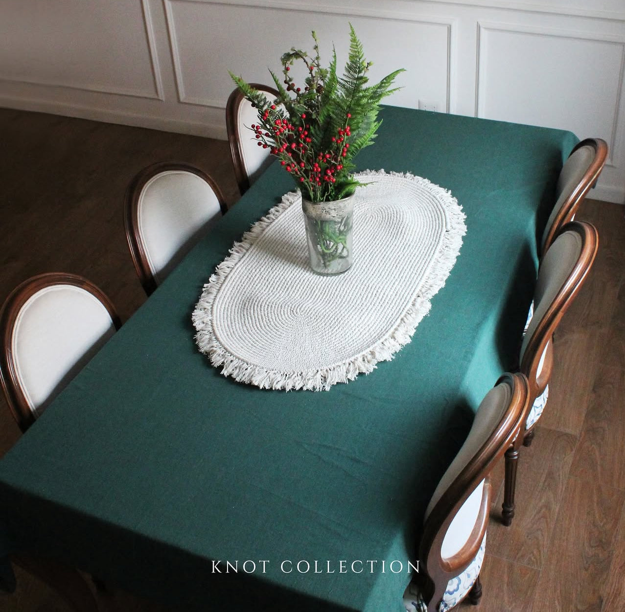 Knot Table Runner