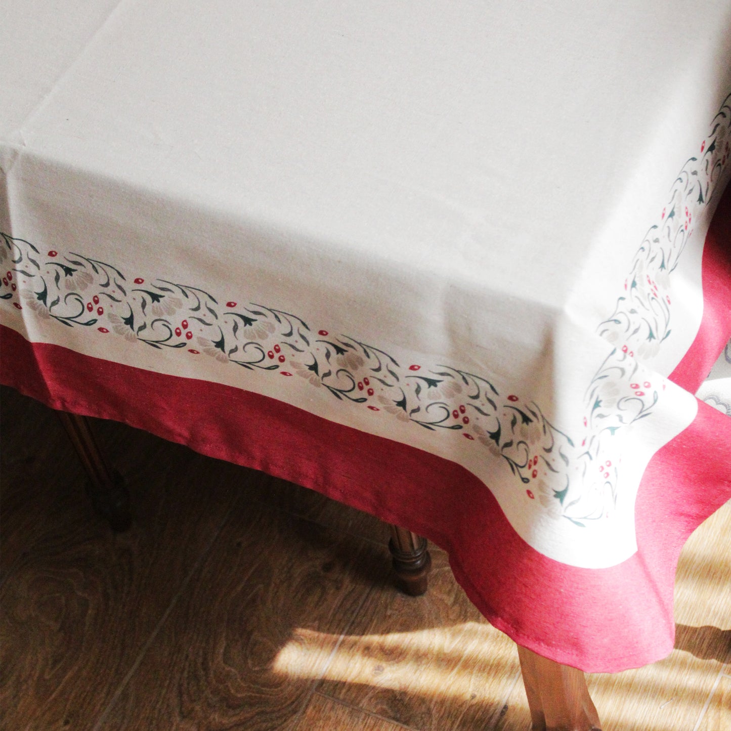Rouge Tablecloth