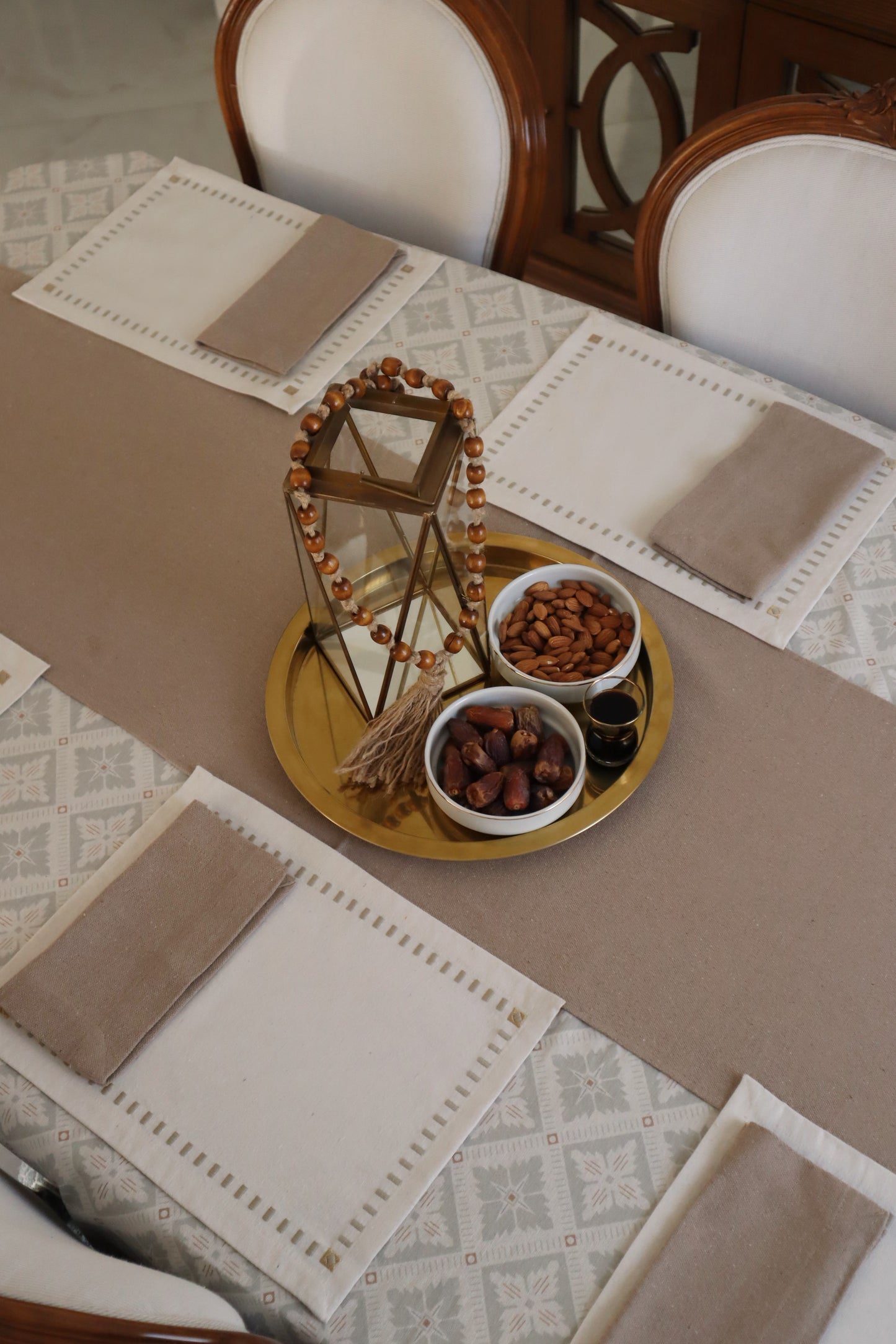 Mural Embroidered Placemats