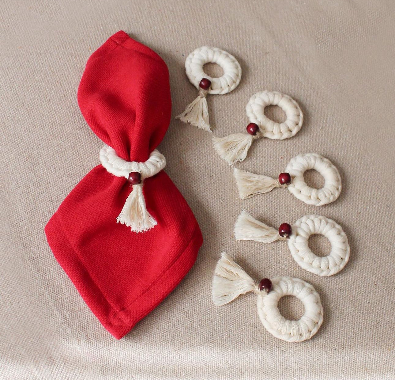 Knoll  Napkin Ring Set of 8 Pieces