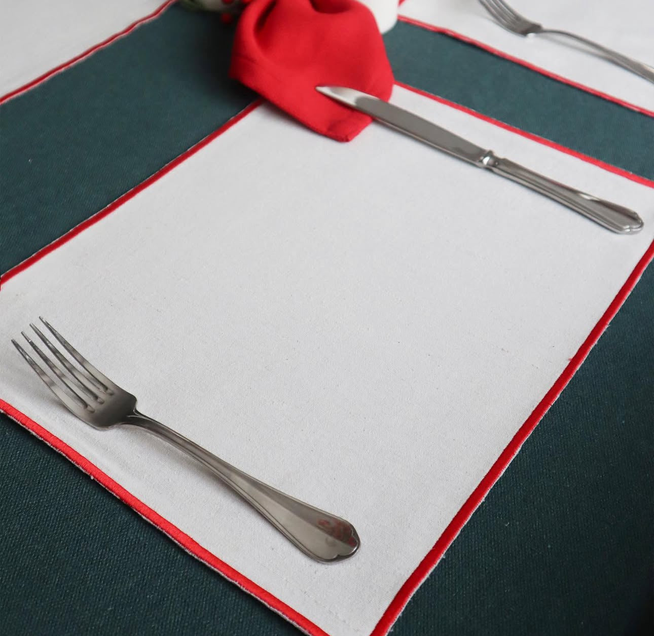 Rouge Placemats Set Of 8 Pieces